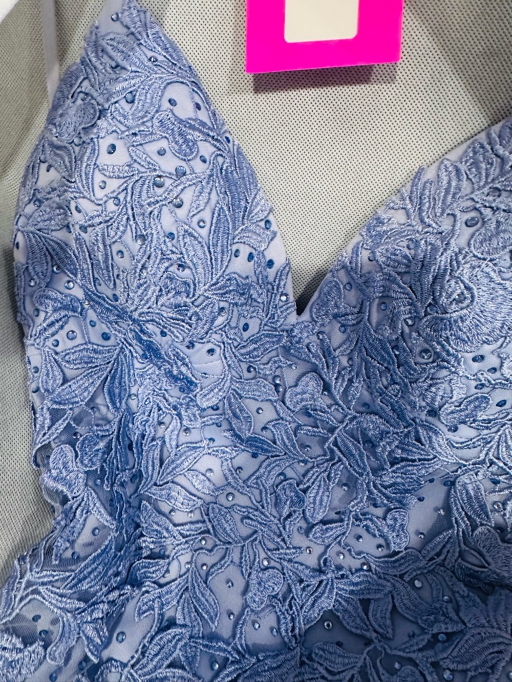 Elegant Faviana Periwinkle Lace Appliqué Evening Gown - Picture 4 of 5
